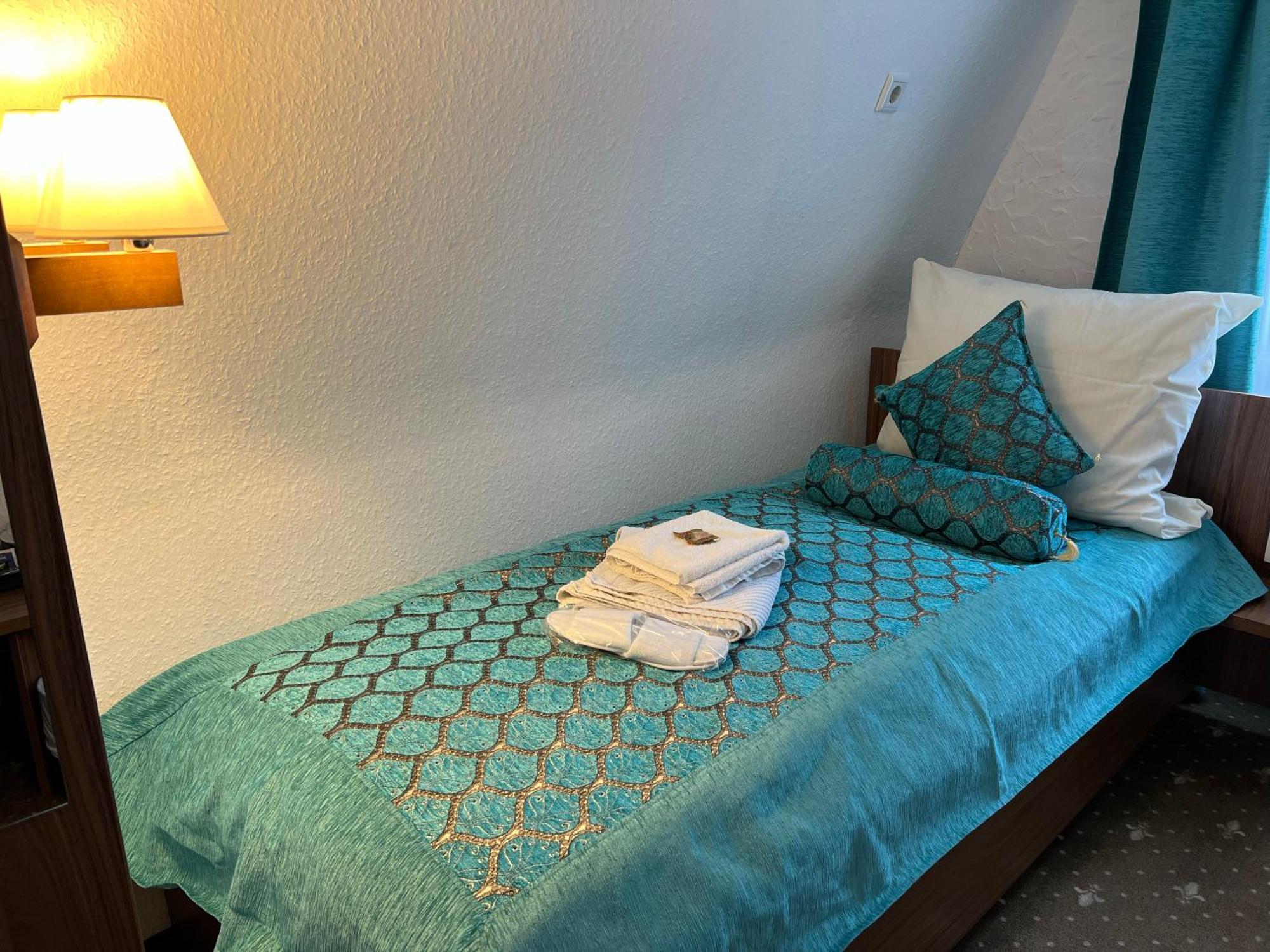 Und Restaurant Löwenbräu Hotel 3*