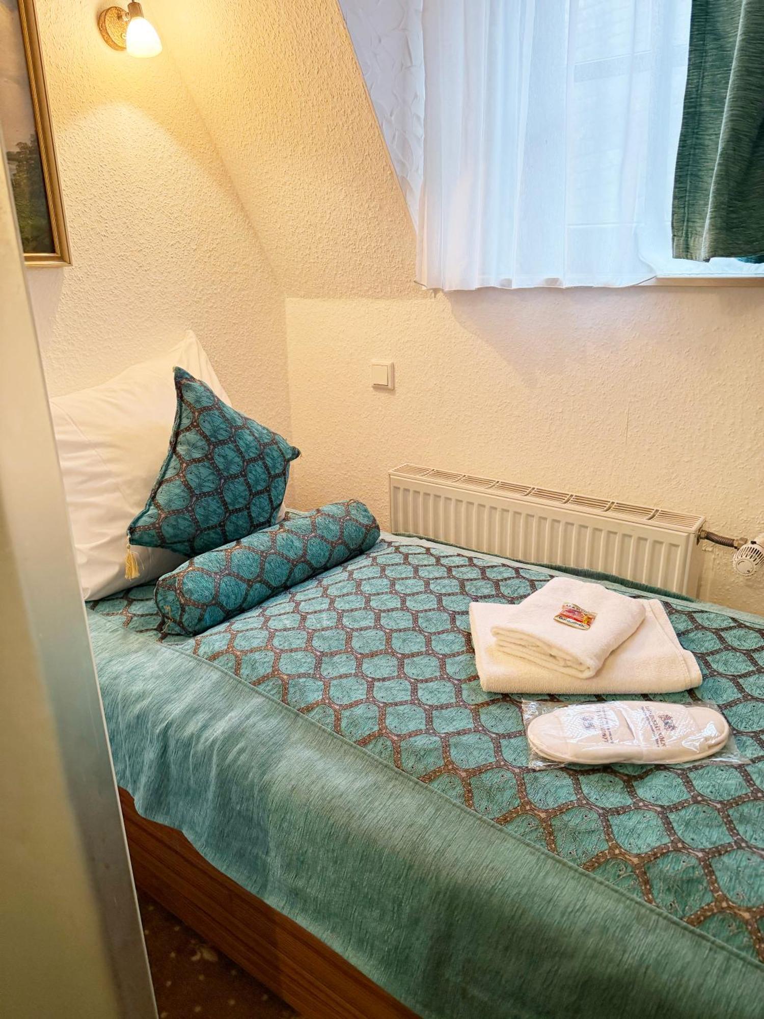 Hotel Und Restaurant Löwenbräu 3*