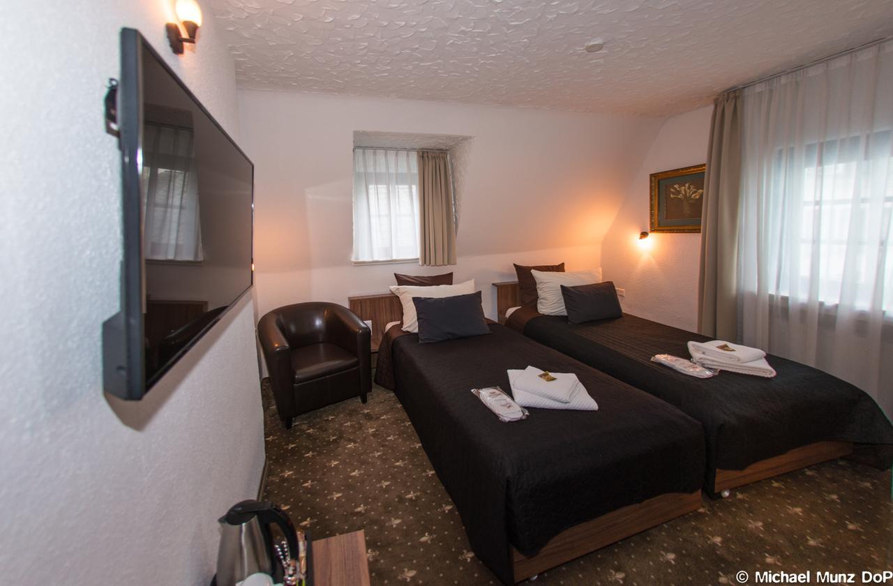 Hotel Und Restaurant Löwenbräu 3*