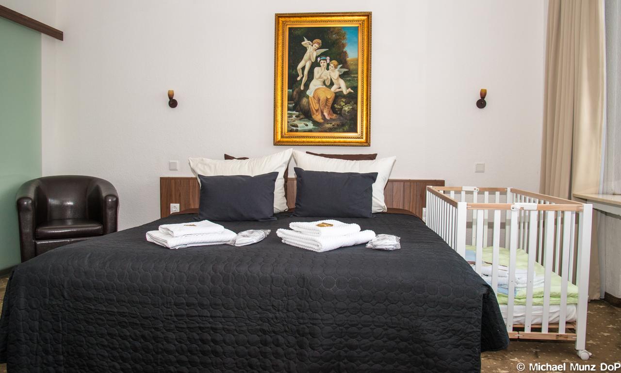 Hotel Und Restaurant Löwenbräu Köln