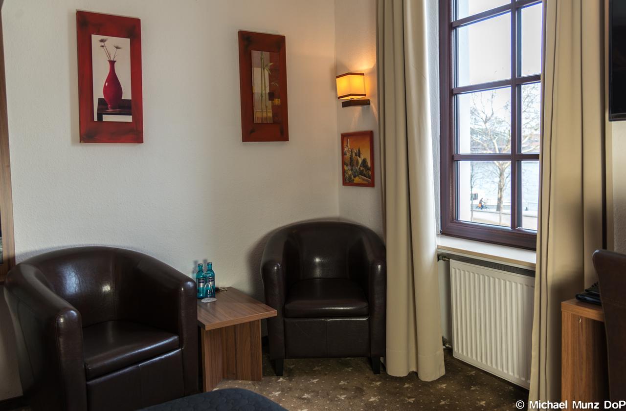 Und Restaurant Löwenbräu 3* Köln